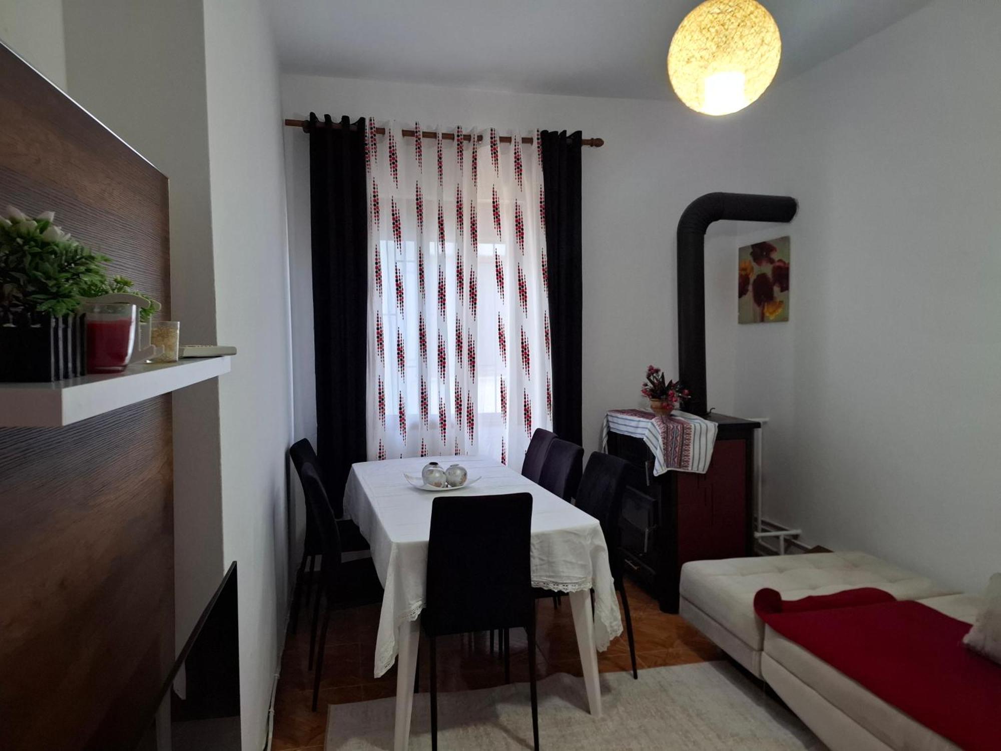 Apartment Xheison Berat Exterior foto